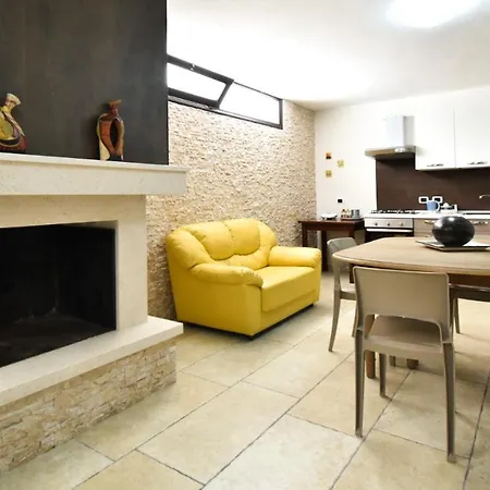 Casa Carla By Rentbeat Apartment